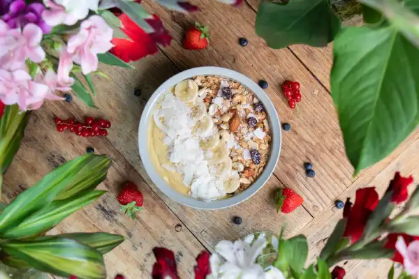 Quick Creamy Cottage Cheese Breakfast Bowl