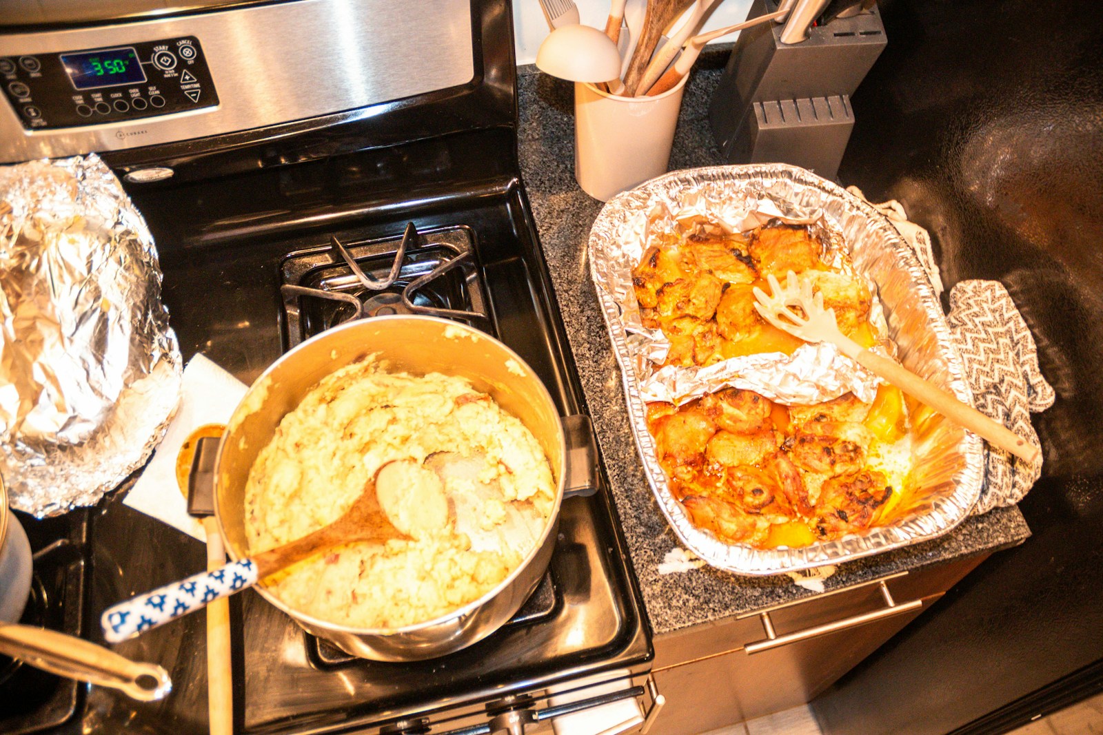 Creamy Garlic Chicken with Mashed Potatoes and Green Beans